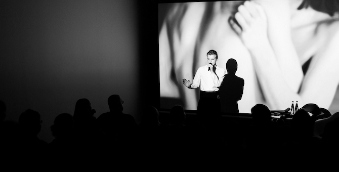 Журнал «Сноб» представил 100-й номер с Александром Палем на обложке