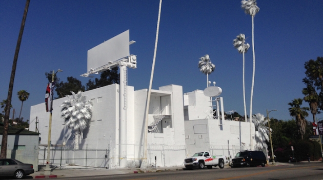 Отель в Лос-Анджелесе стал городской инсталляцией