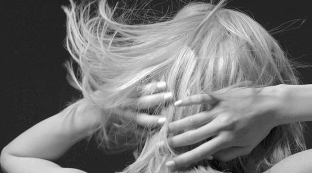 Разговор на языке волос: обновленная коллекция Nutritive от Kérastase, лицом которой стала Дженьюэри Джонс