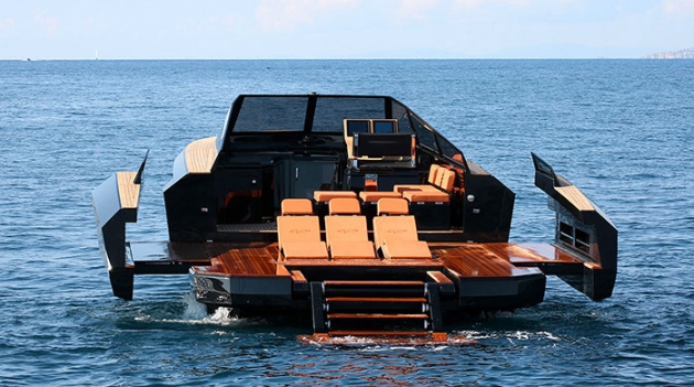 Яхта-трансформер, изменяющая конфигурации во время плавания