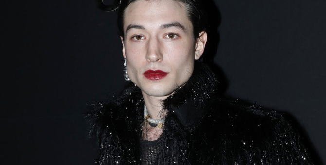 Эзра Миллер заявил, что обратился за психологической помощью