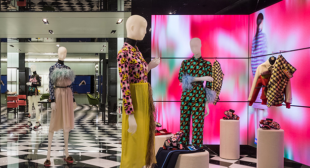 Prada представила модульный дизайн Graphic Rooms