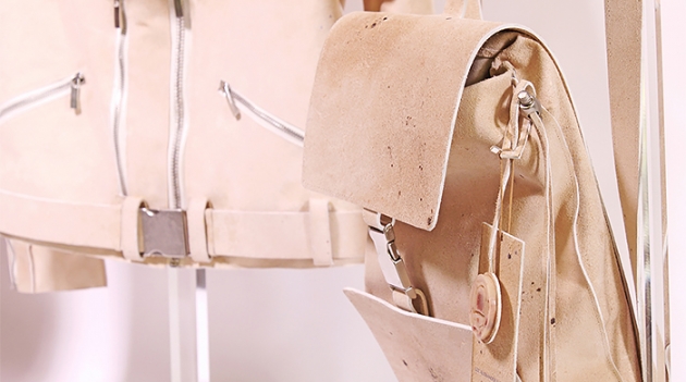 Alexander McQueen ответил студентке, придумавшей одежду из ДНК дизайнера