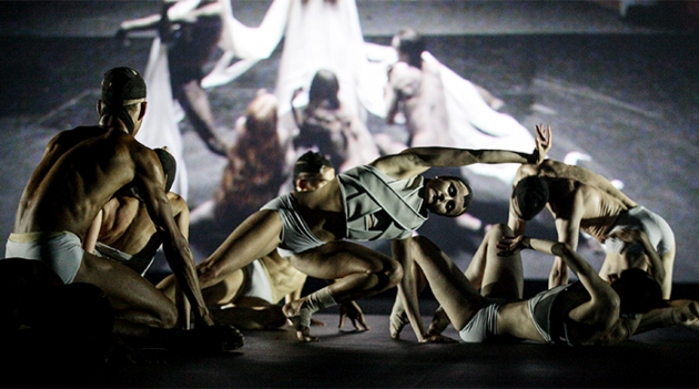 Шоу Gareth Pugh на неделе моды в Нью-Йорке