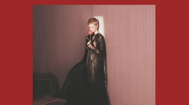 Рекламная кампания Alexander McQueen в объективе Дэвида Симса