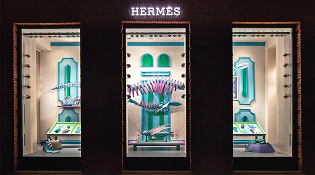 Арт-дуэт Zim & Zou оформил витрины для Hermès в Шанхае