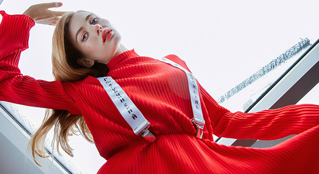 Певица Луна в осенней съемке универмага «Цветной»