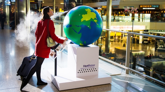 В лондонском Хитроу установили глобус с ароматами разных стран