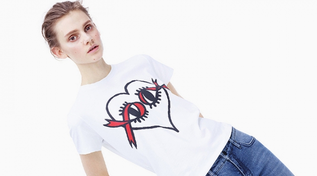 Виктория Бекхэм создала вещи в поддержку борьбы со СПИДом