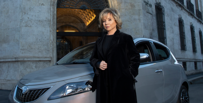 Альберта Ферретти получила итальянскую премию за профессиональные достижения