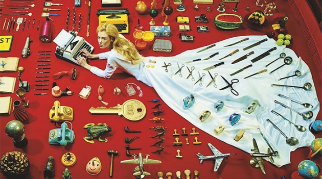 Основатели журнала ToiletPaper украсят витрины Galeries Lafayette