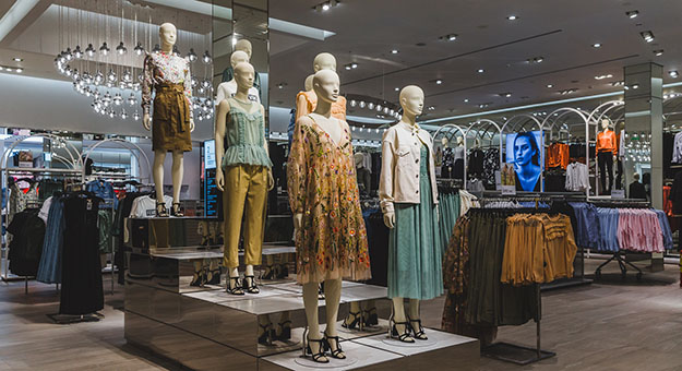 В Казахстане открылся первый магазин H&M