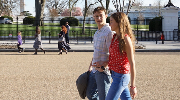 Официальный трейлер \"Сноудена\": Джозеф Гордон-Левитт в роли беглеца