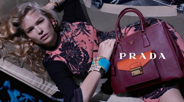 Круизная коллекция Prada в объективе Стивена Майзела