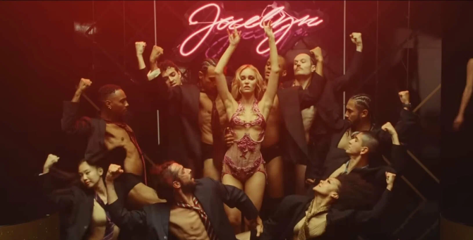 Джонни Депп заявил, что гордится ролью дочери в сериале «Кумир»