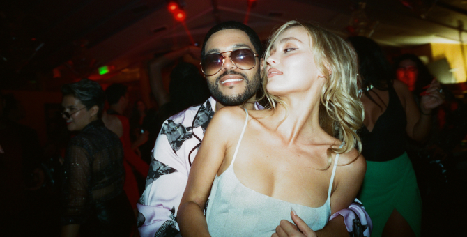 Сериал «Кумир» с Лили-Роуз Депп и The Weeknd сократили на одну серию