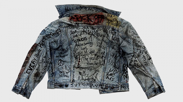 Канье Уэста обвинили в краже куртки у бездомного