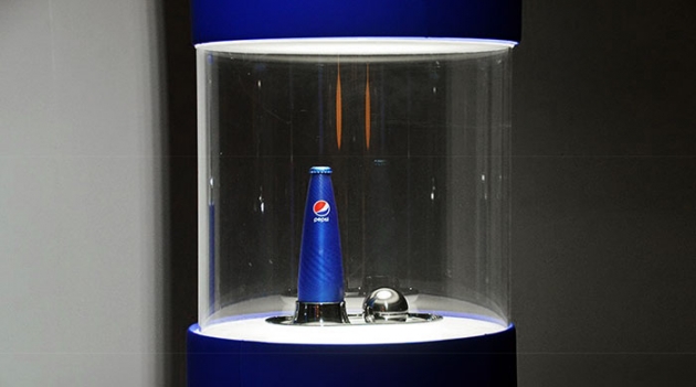 Карим Рашид создал дизайн для Pepsi