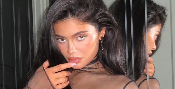 Кайли Дженнер запустит бренд одежды