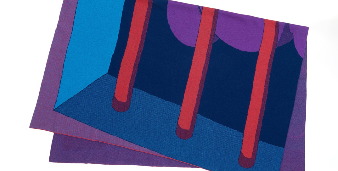 Kaws представил лимитированную коллекцию кашемировых одеял