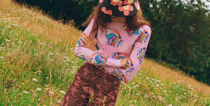 Lazy Oaf выпустил яркую зимнюю коллекцию, вдохновленную психоделикой и гедонизмом