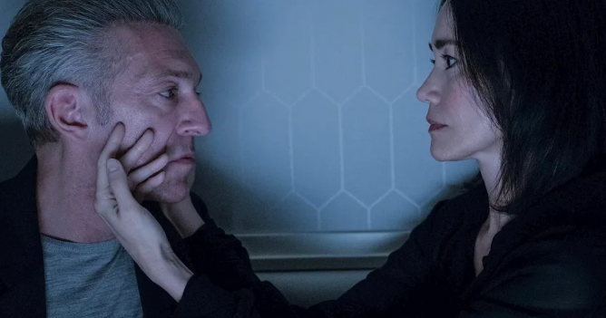 Кинокомпания «Наше кино» выпустила новый трейлер фильма «Саван» Дэвида Кроненберга