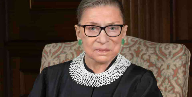 Умерла старейший член Верховного суда США Рут Бейдер Гинзбург