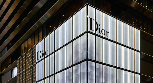 Dior Homme провел показ и открыл новый бутик в Токио