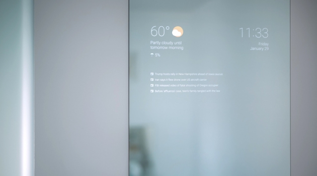 Инженер Google превратил простое зеркало в \"умное\"