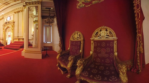 Google приглашает в онлайн-тур по Букингемскому дворцу