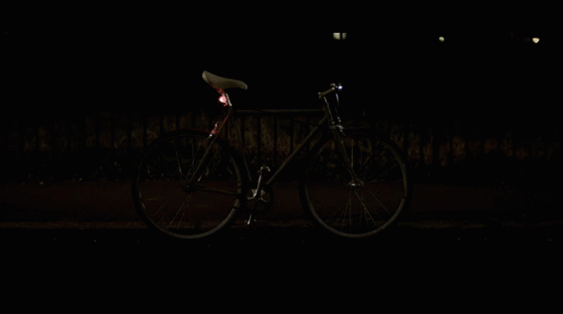 Volvo разработали светоотражающий спрей для велосипедистов