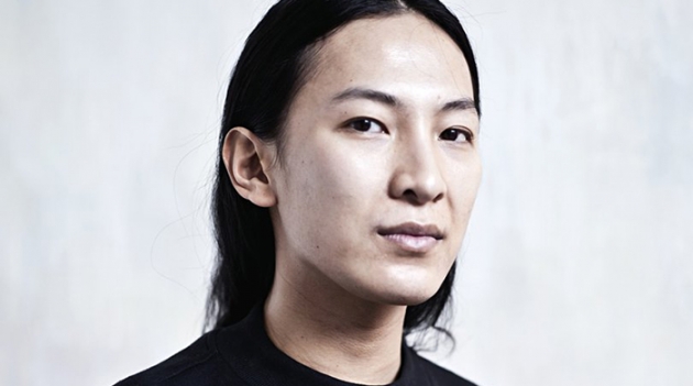 Ищет ли Balenciaga замену Александру Вангу?