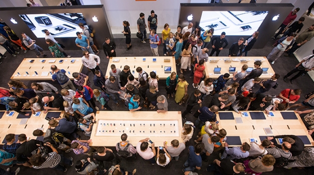 Первый взгляд: открытие Apple Shop в ЦУМе