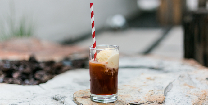 Tetra Pak начала выпускать бумажные трубочки