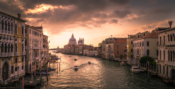 Въезд в исторический центр Венеции cтанет платным с 2020 года