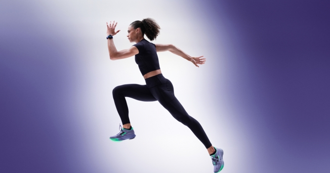 Компания по производству часов Tag Heuer выпустит коллаборацию с New Balance