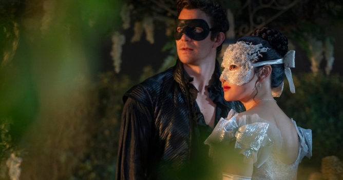 Netflix объявил дату премьеры нового сезона «Бриджертонов»