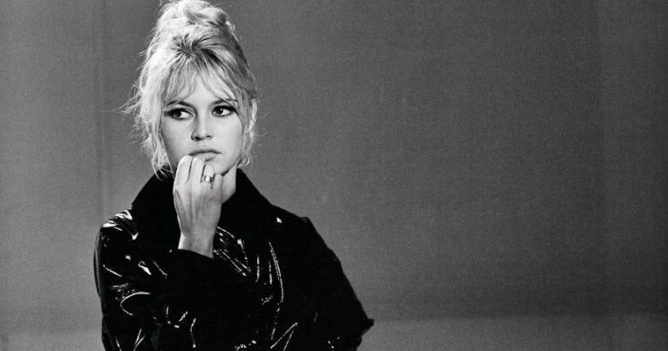 Выходит книга о французской актрисе Брижит Бардо