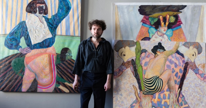 В Lobby Moscow открылась выставка, посвященная моде