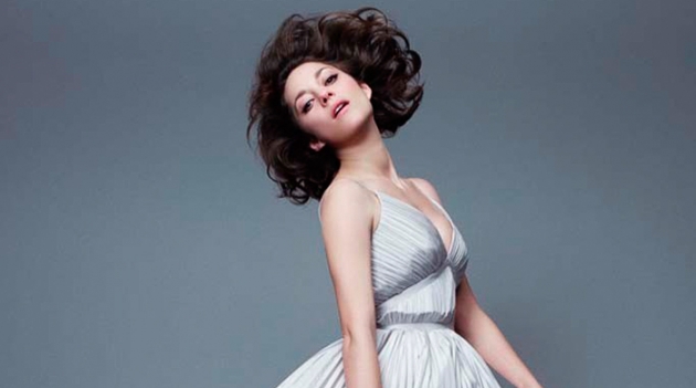 Марион Котийяр в новой рекламной кампании Lady Dior Campaign