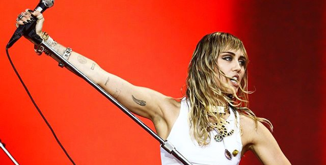 Майли Сайрус заявила о нежелании заводить детей из-за экологической ситуации в мире