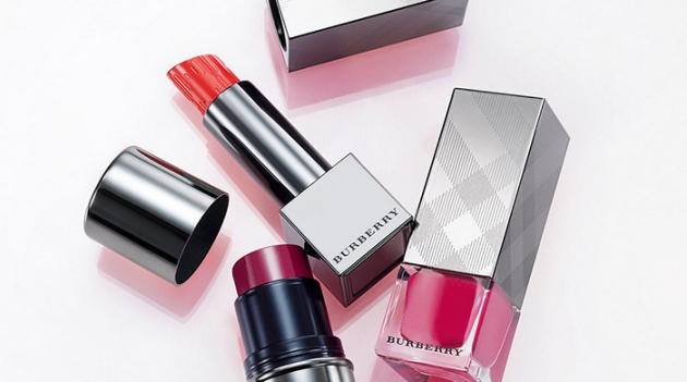 Новая коллекция макияжа Burberry