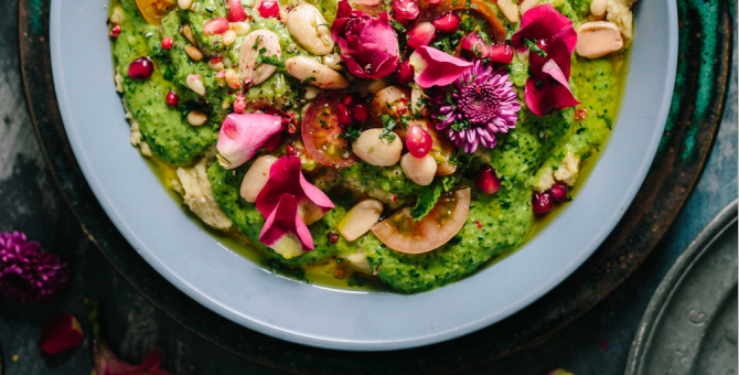 «ВКонтакте» запустила приложение для заказа еды