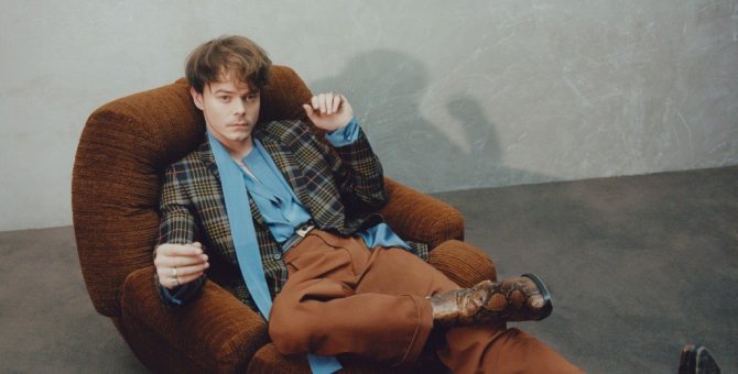 Чарли Хитон стал глобальным амбассадором нового аромата Paco Rabanne