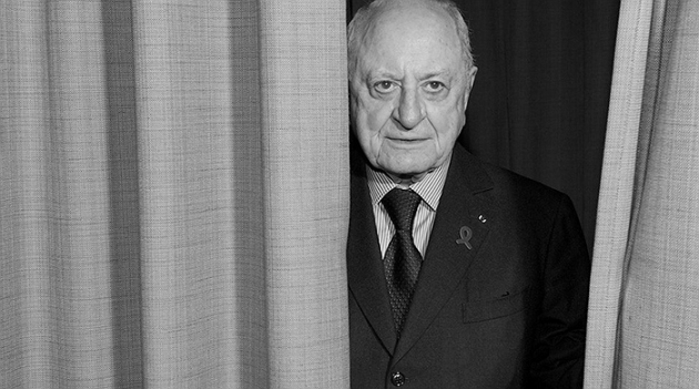 Пьер Берже награжден орденом Почетного легиона