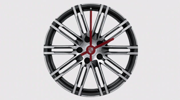 Настенные часы из обода колеса Porsche 911 Turbo