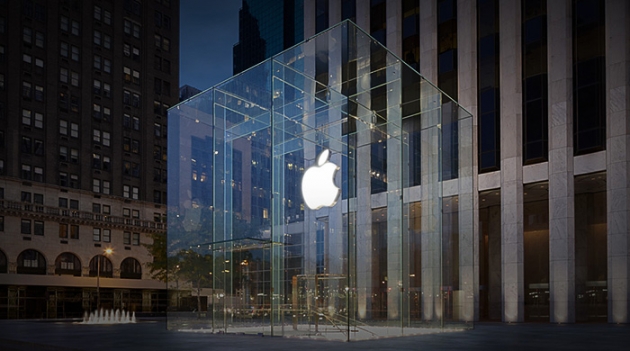 Президент европейского отделения Yves Saint Laurent перешел в Apple