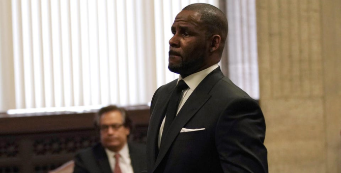 Рэпера R Kelly приговорили к 30 годам тюрьмы за секс-торговлю