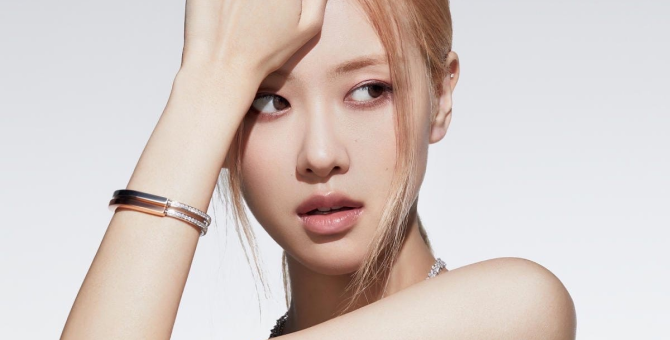 Розэ из Blackpink снялась в кампании Tiffany Lock