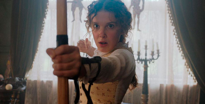 Появились первые кадры с Милли Бобби Браун в роли младшей сестры Шерлока Холмса